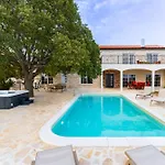 Agape - Heated Pool *