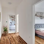 别墅 Luxury Agape - Heated Pool, Jacuzzi & Peaceful Retreat Near Zadar