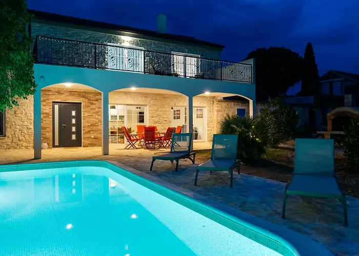 Agape - Heated Pool * Rastevic