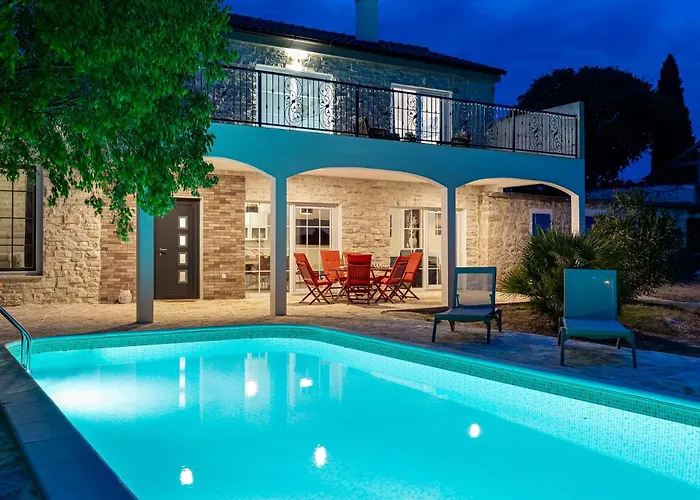 Agape - Heated Pool * Rastevic