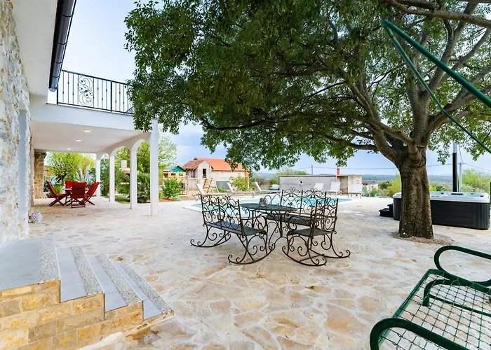 Agape - Heated Pool *