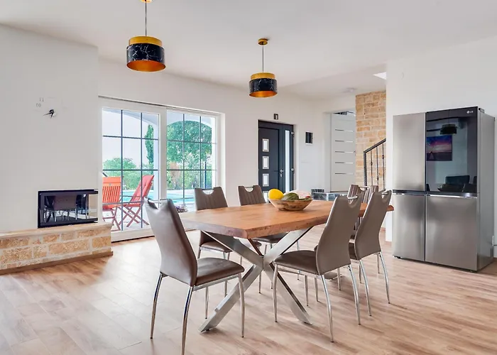 Agape - Heated Pool Rastevic