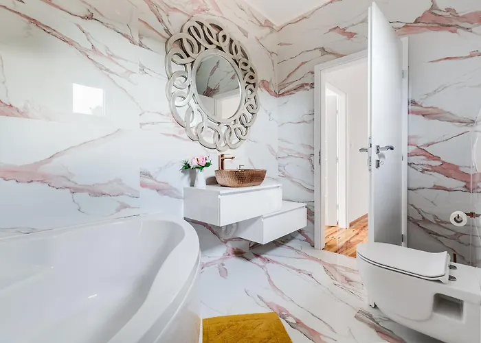 Villa Agape - Heated Pool *