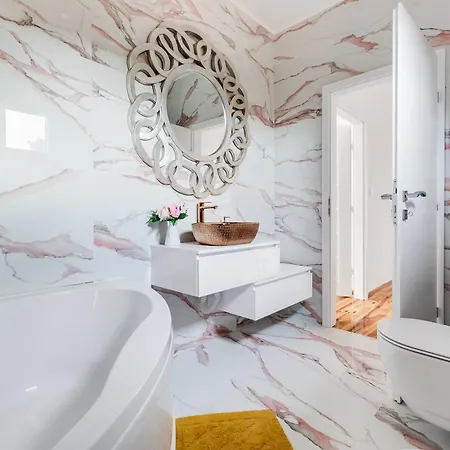 Villa Agape - Heated Pool *