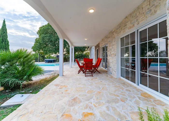 Agape - Heated Pool *