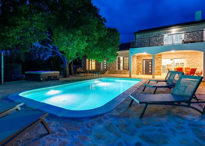 Вилла Agape - Heated Pool