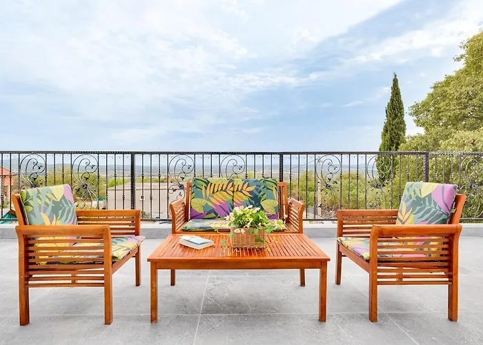 Villa Agape - Heated Pool *