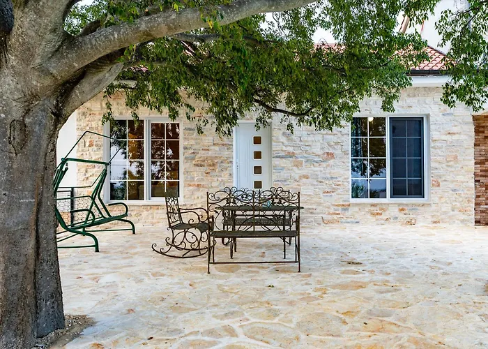 Agape - Heated Pool * Rastevic